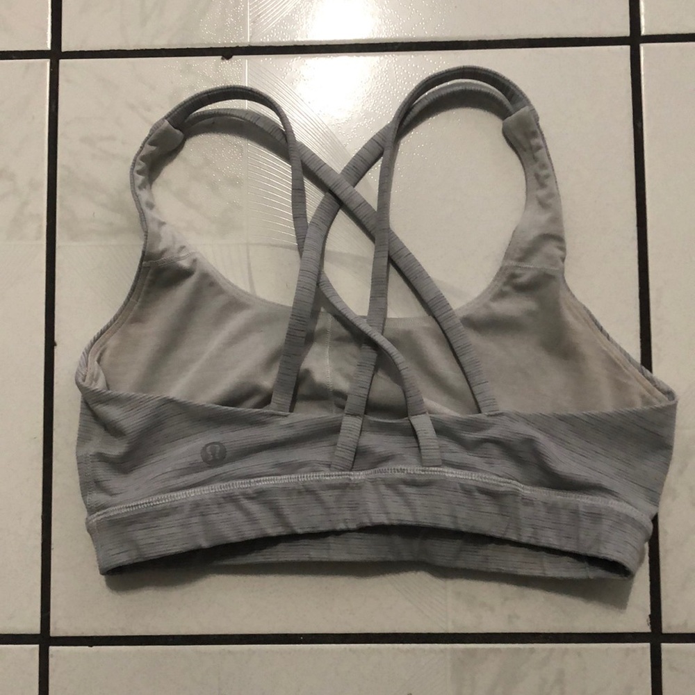 Lululemon sports bra